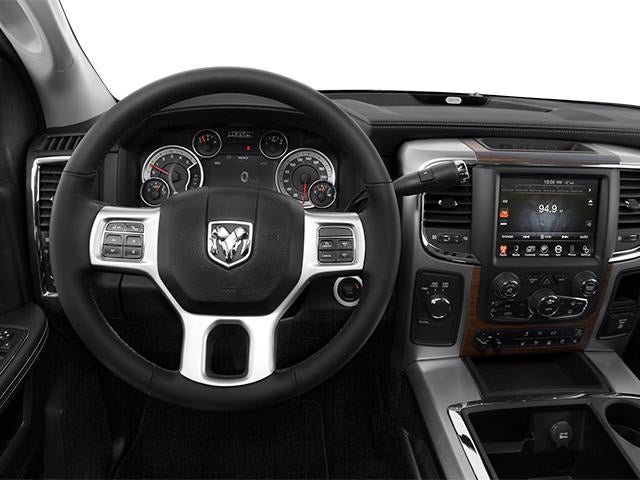2014 RAM 2500 4WD Crew Cab 6.4 Ft Box SLT