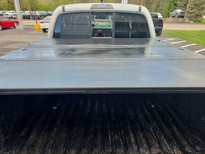 2023 Toyota Tacoma 4WD 4WD SR Double Cab 5' Bed V6 AT (GS)
