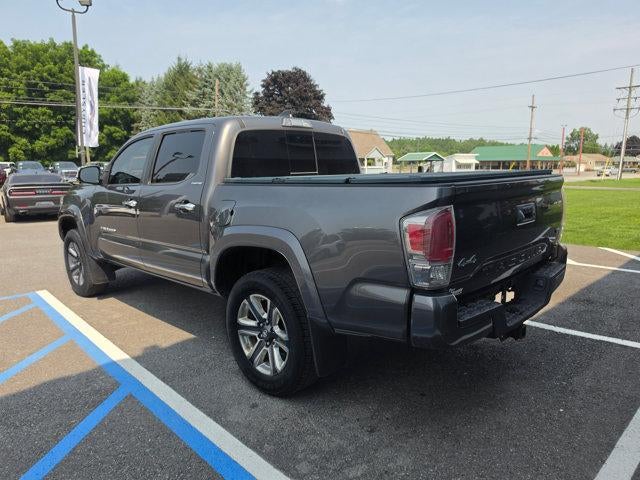 2017 Toyota Tacoma Limited Double Cab 5' Bed V6 4x4 AT (Natl)