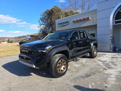 2025 Toyota Tacoma 4WD 4WD Trailhunter Hybrid Double Cab 5' Bed AT (Natl)