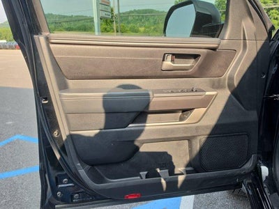 2023 Toyota Tundra 4WD 4WD SR5 CrewMax 5.5' Bed (SE)