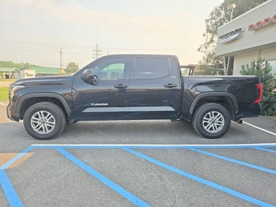 2023 Toyota Tundra 4WD 4WD SR5 CrewMax 5.5' Bed (SE)