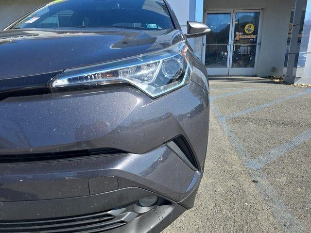 2018 Toyota C-HR XLE Premium FWD (Natl)