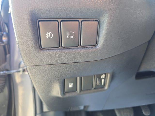 2018 Toyota C-HR XLE Premium FWD (Natl)