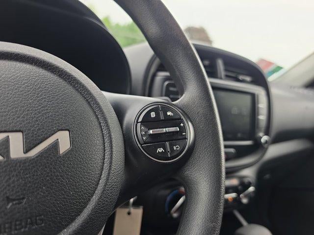 2023 Kia Soul LX IVT