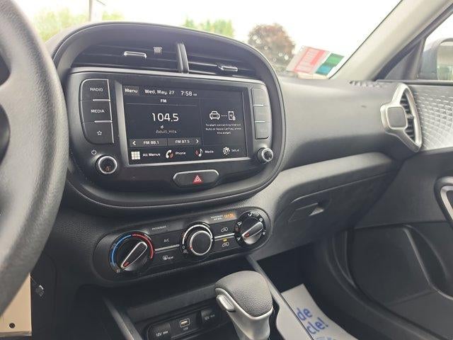 2023 Kia Soul LX IVT