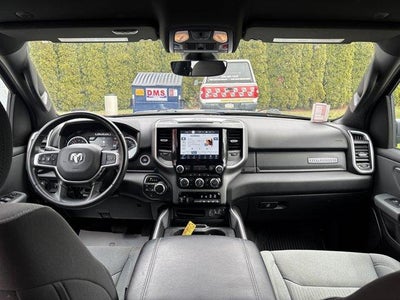 2022 RAM 1500 Big Horn 4x4 Crew Cab 5'7" Box