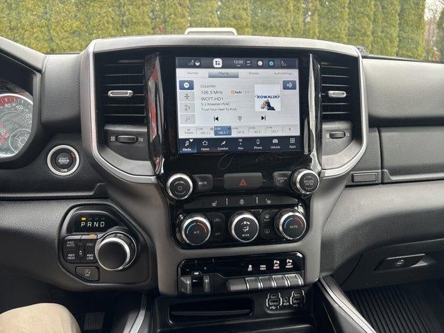 2022 RAM 1500 Big Horn 4x4 Crew Cab 5'7" Box