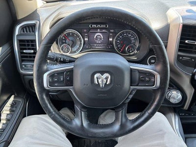2019 RAM 1500 Laramie 4x4 Crew Cab 5'7" Box