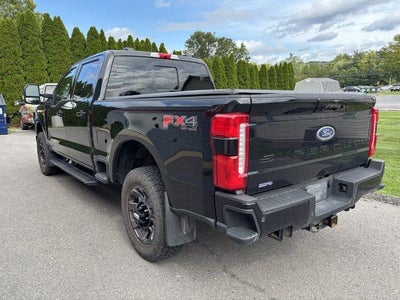 2024 Ford Super Duty F-250 SRW LARIAT 4WD Crew Cab 6.75' Box