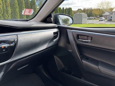 2016 Toyota Corolla 4dr Sdn CVT Auto S (SE)
