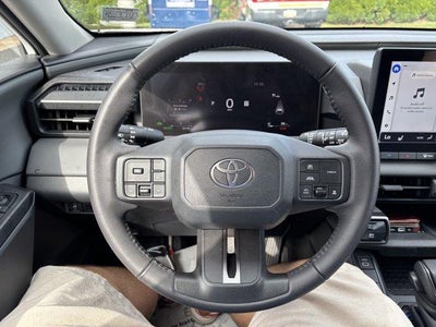 2026 Toyota RAV4 XLE Premium AWD (Natl)