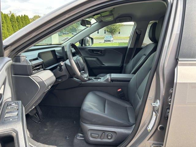 2026 Toyota RAV4 XLE Premium AWD (Natl)
