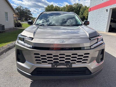 2026 Toyota RAV4 XLE Premium AWD (Natl)