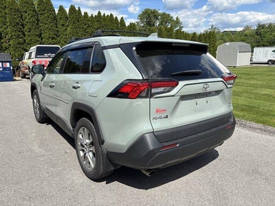 2020 Toyota RAV4 XLE Premium AWD (Natl)