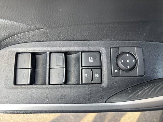 2025 Toyota RAV4 XLE Premium AWD (Natl)