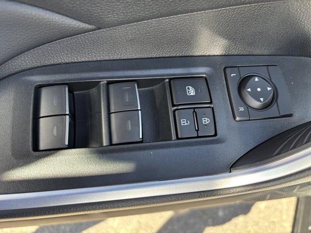 2025 Toyota RAV4 XLE AWD (Natl)