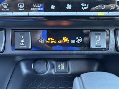 2025 Toyota RAV4 XLE AWD (Natl)