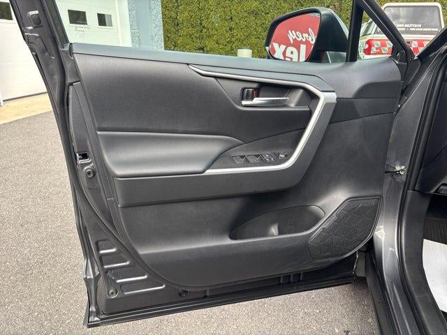 2025 Toyota RAV4 XLE AWD (Natl)