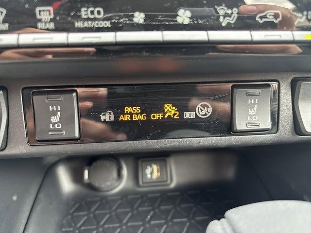 2025 Toyota RAV4 XLE AWD (Natl)