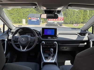 2025 Toyota RAV4 XLE AWD (Natl)