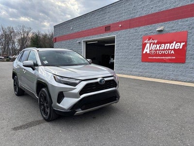 2023 Toyota RAV4 Hybrid SE AWD (Natl)