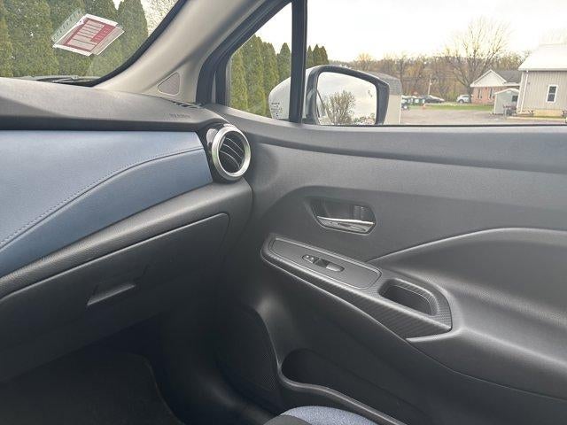 2025 Nissan Versa SV CVT