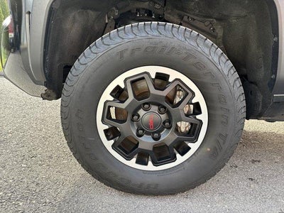 2024 Toyota Tacoma 4WD 4WD TRD Off Road Double Cab 5' Bed AT (Natl)
