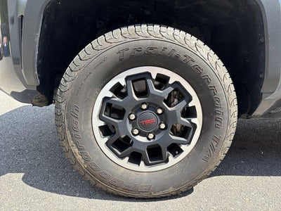 2024 Toyota Tacoma 4WD 4WD TRD Off Road Double Cab 5' Bed AT (Natl)