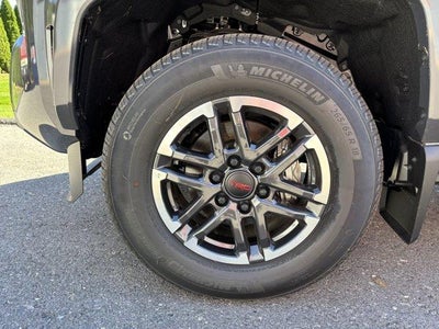 2026 Toyota Tacoma 4WD 4WD TRD Sport Double Cab 5' Bed AT (Natl)