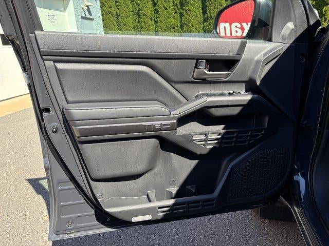 2026 Toyota Tacoma 4WD 4WD TRD Sport Double Cab 5' Bed AT (Natl)