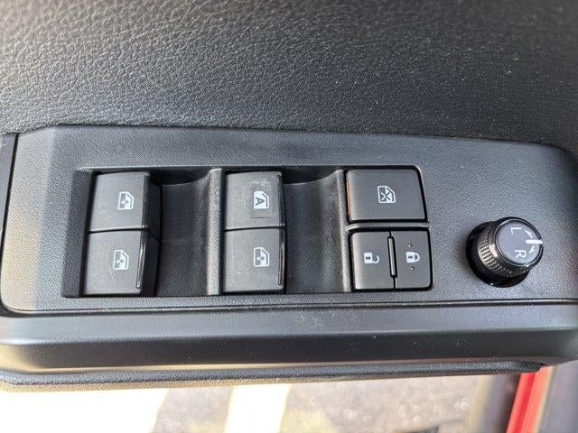 2023 Toyota Tacoma 4WD 4WD SR Double Cab 5' Bed V6 AT (GS)