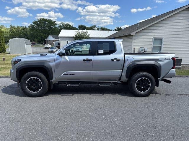 2026 Toyota Tacoma 4WD 4WD TRD Off Road Hybrid Double Cab 5' Bed AT (Natl)