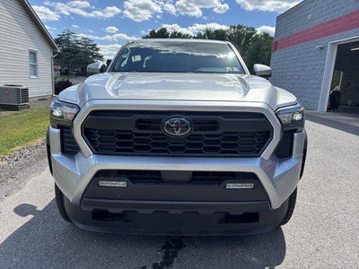 2026 Toyota Tacoma 4WD 4WD TRD Off Road Hybrid Double Cab 5' Bed AT (Natl)