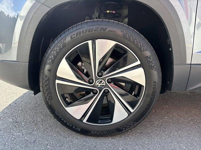 2025 Volkswagen Taos SE 4MOTION