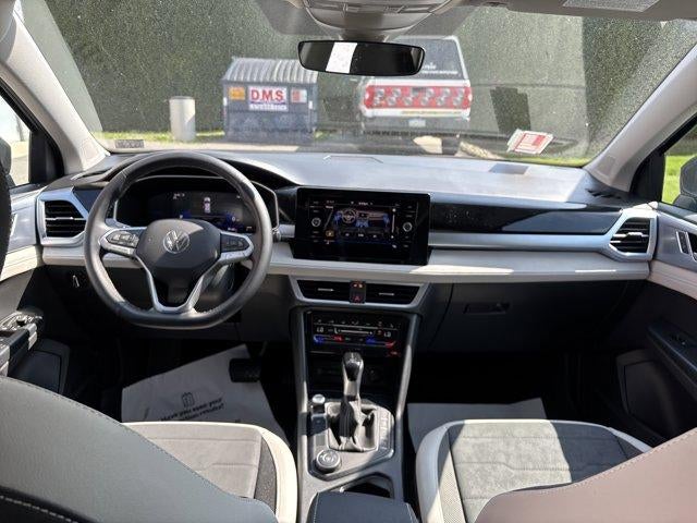 2025 Volkswagen Taos SE 4MOTION
