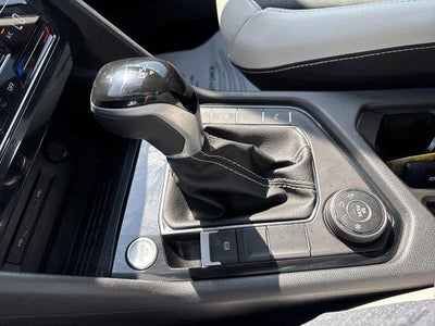2025 Volkswagen Taos SE 4MOTION