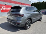 2025 Volkswagen Taos SE 4MOTION