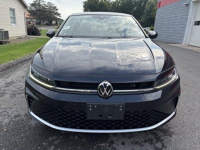 2025 Volkswagen Jetta SE Auto