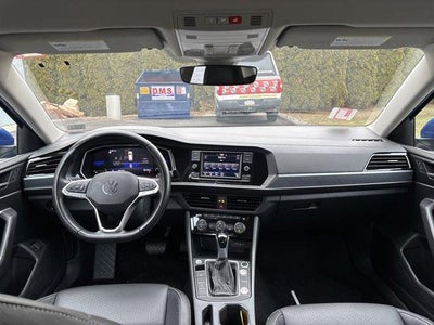 2024 Volkswagen Jetta SE Auto