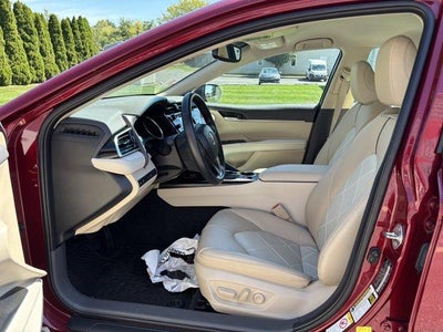 2018 Toyota Camry XLE Auto (SE)