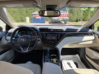 2018 Toyota Camry XLE Auto (SE)