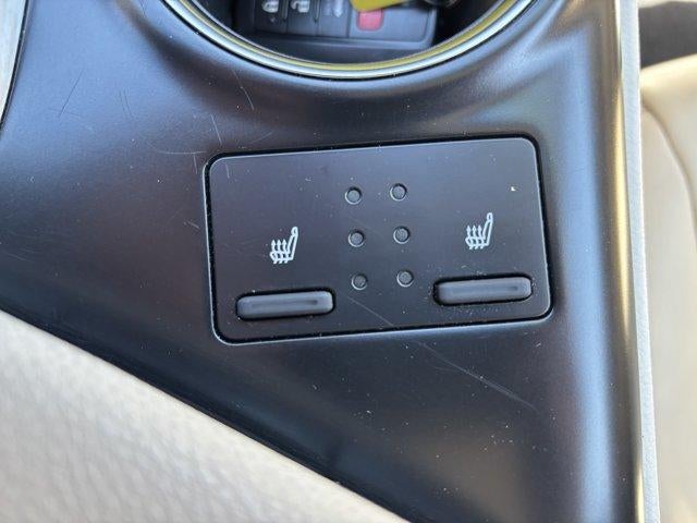2018 Toyota Camry XLE Auto (SE)
