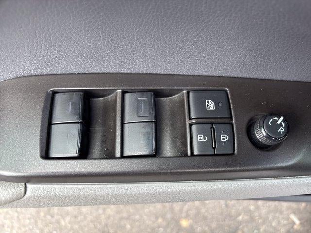 2024 Toyota Camry LE Auto (SE)