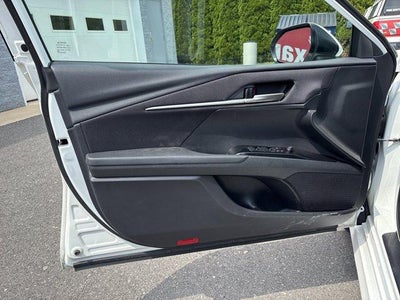 2025 Toyota Camry LE (SE)