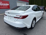 2025 Toyota Camry LE (SE)