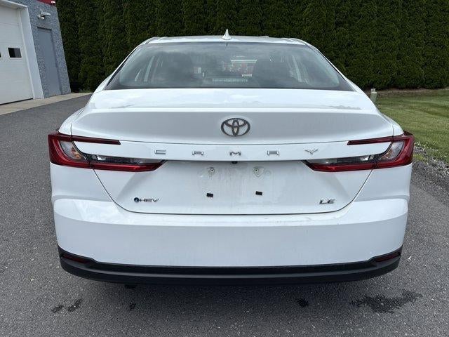 2025 Toyota Camry LE (SE)
