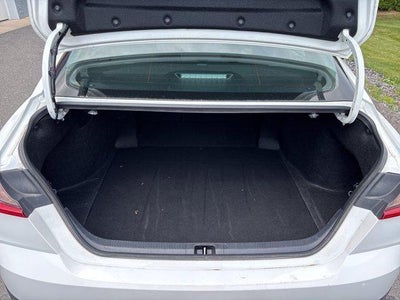 2025 Toyota Camry LE (SE)