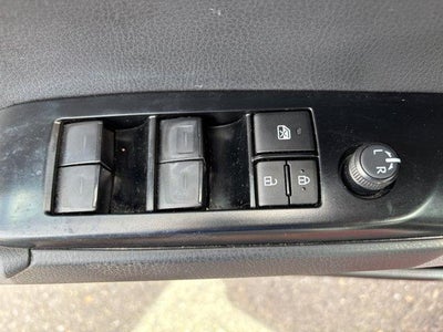 2025 Toyota Camry LE (SE)