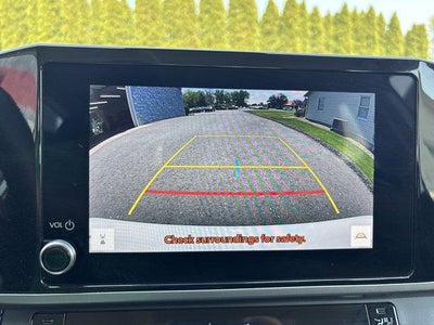 2025 Toyota Camry LE (SE)